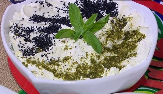 لبنة بالزيتون